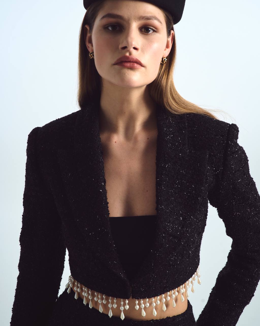 Noir chic blazer set